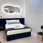 Bibosz - W Samym Centrum Apartment *