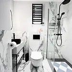 Bibosz - W Samym Centrum Apartment *